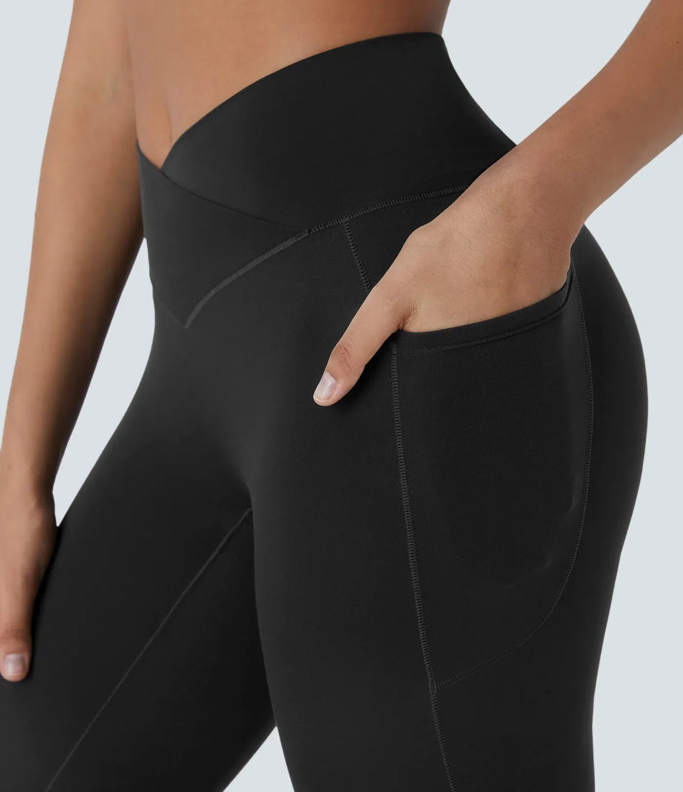 Softlyzero High Waisted Crossover Pocket Capri Yoga Leggings-UPF50+